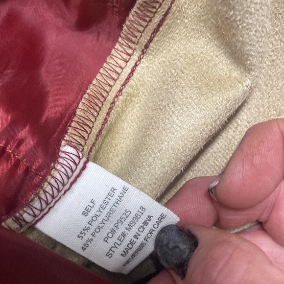 TUCKERNUCK BURGUNDY/WINE/OX BLOOD MAROON FAUX LEATHER MINI SKIRT SZ MEDIUM - Picture 13 of 16